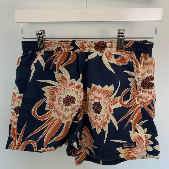 Patagonia Pants - Patagonia Women's Baggies Shorts 5"